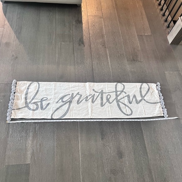 Be Grateful Thanksgiving Fall Table Runner - Picture 1 of 5